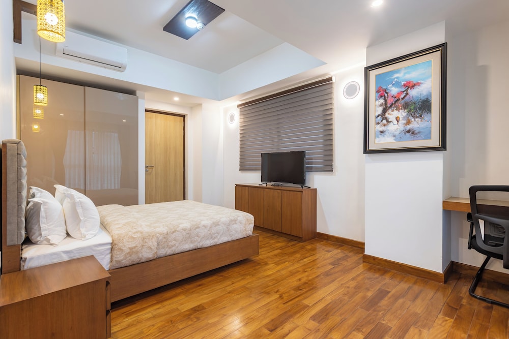Deluxe Suite - Photo 5