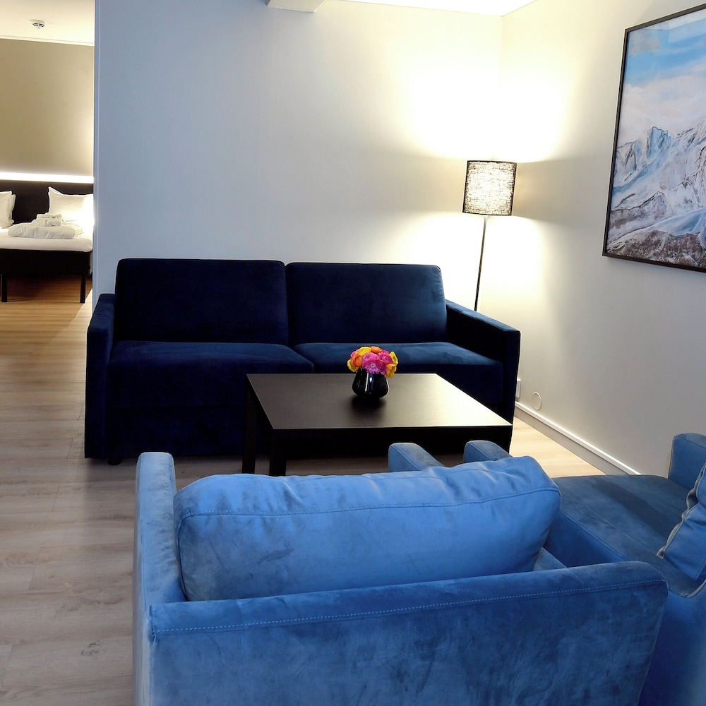 Junior Suite, Non Smoking - Photo 5