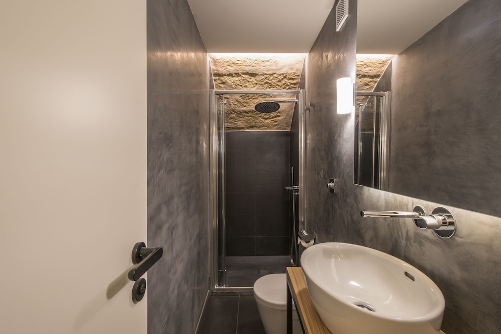 Macina Grand Harbour Suite photo 2