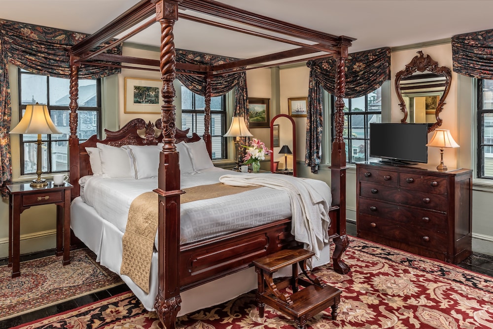 Durfee Room, 1 Queen Bed photo 1