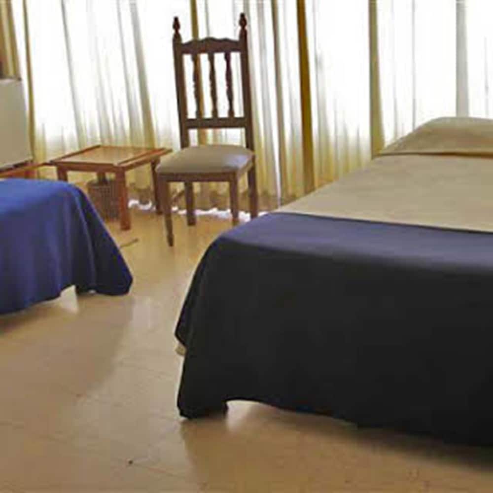 Basic Double Room, 1 Double Bed photo 3