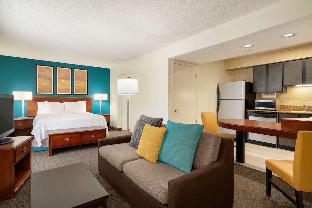 Studio Suite, 1 Queen Bed, Non Smoking - Photo 3