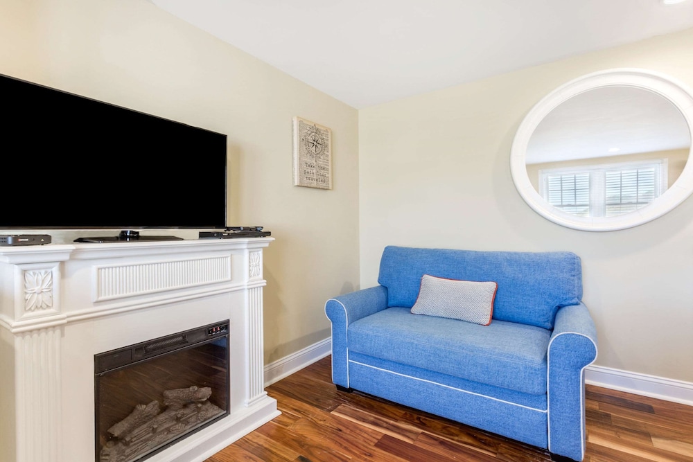 Studio Suite, 1 Bedroom, Non Smoking photo 2