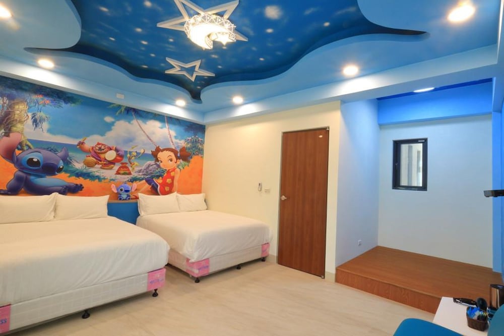 Family Quadruple Room photo 2