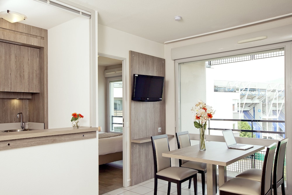 Standard Apartment, 1 Bedroom photo 2