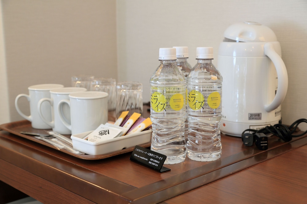 Basic Twin Room, Non Smoking photo 3