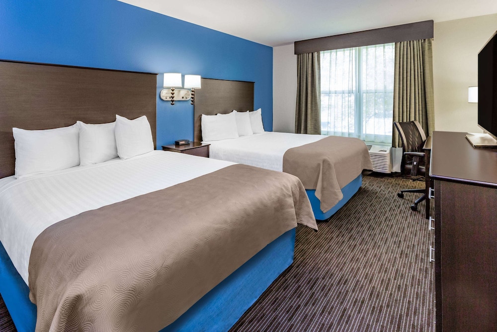Room, 2 Queen Beds, Non Smoking - Photo 1