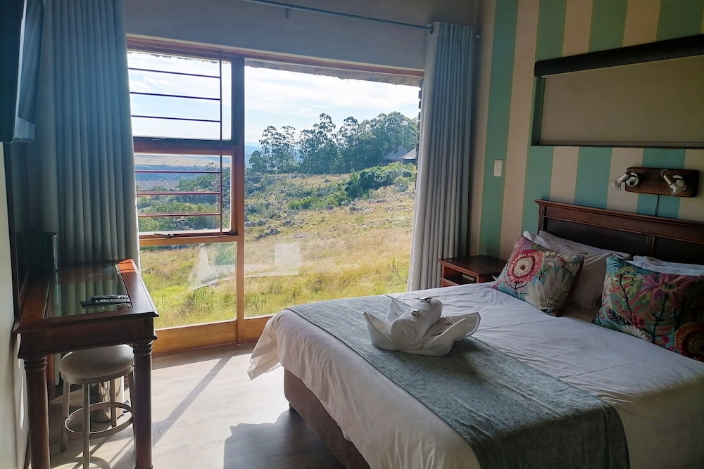 Three Bedroom Chalet with Patio photo 1