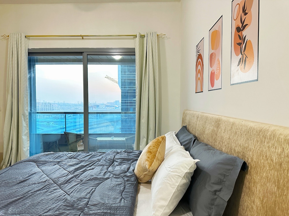 Deluxe Studio, City View photo 3