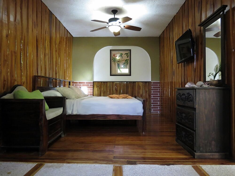 Standard Room, 1 King Bed photo 1