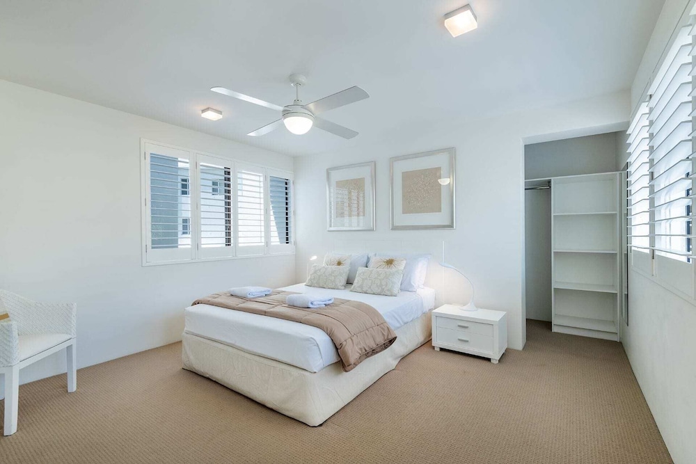 Water Front 3 Bedroom Apartment