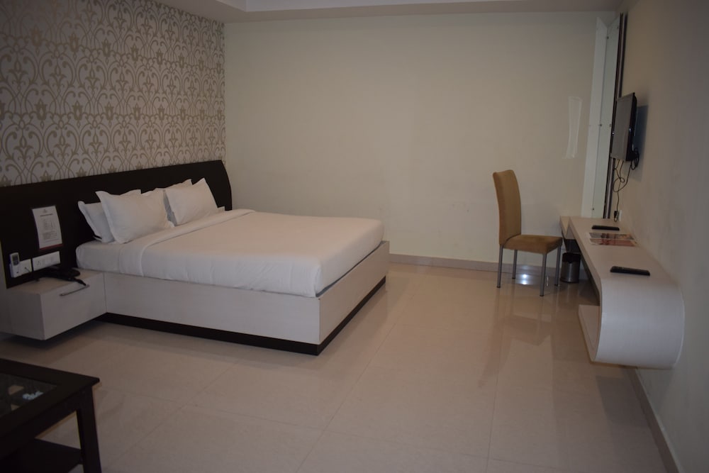 Executive Room photo 2