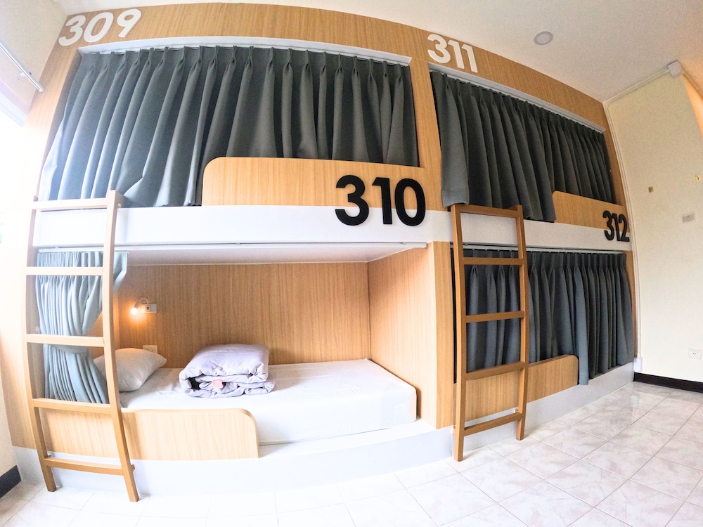 Mixed 4 beds Dormitory 3 photo 3
