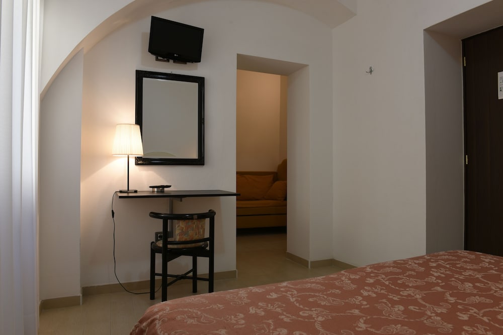Triple Room photo 2