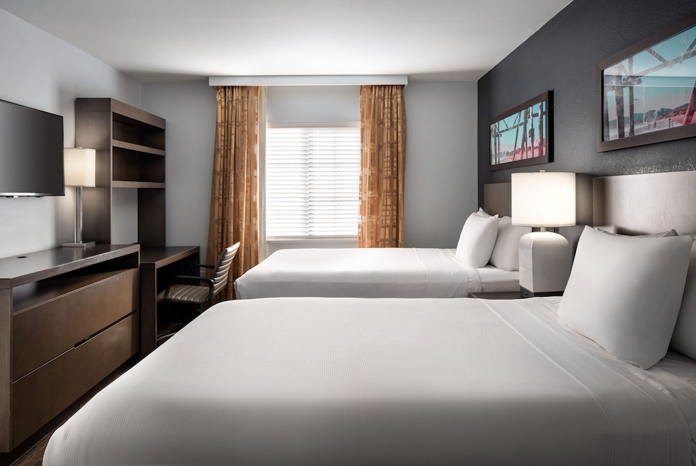 Suite, Multiple Beds - Photo 5