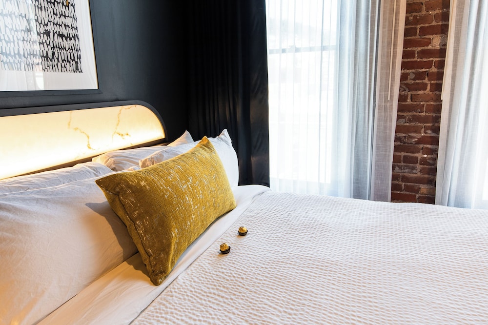 Single Room, 1 King Bed, Non Smoking