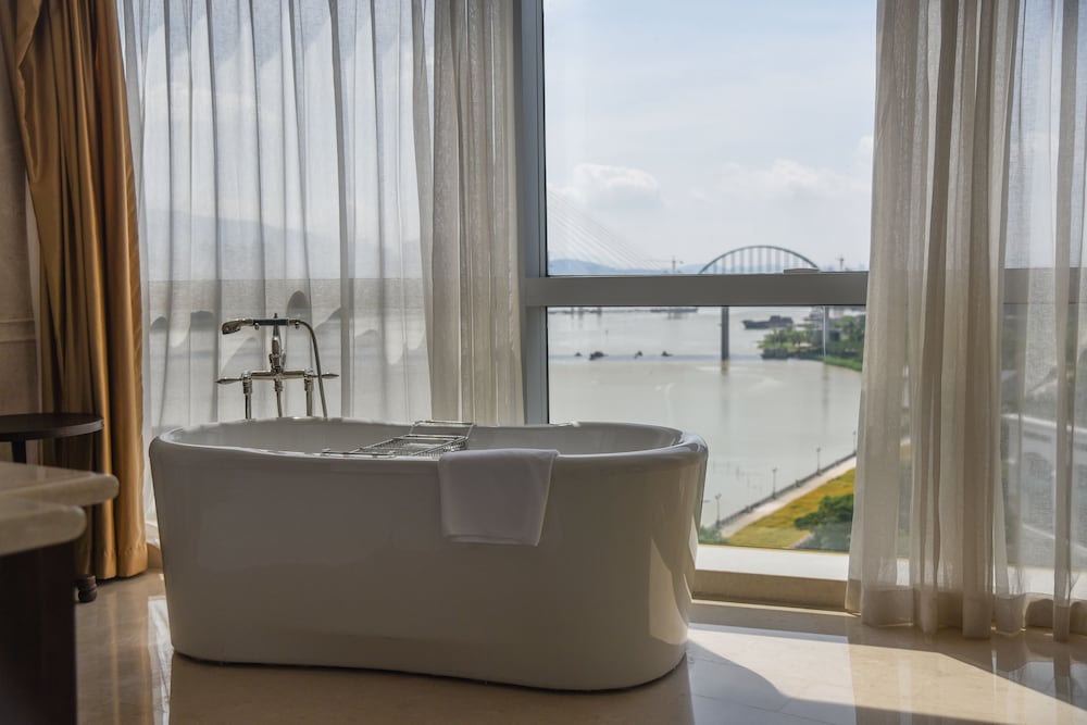 Premier Room, 2 Double Beds, City View - Photo 2