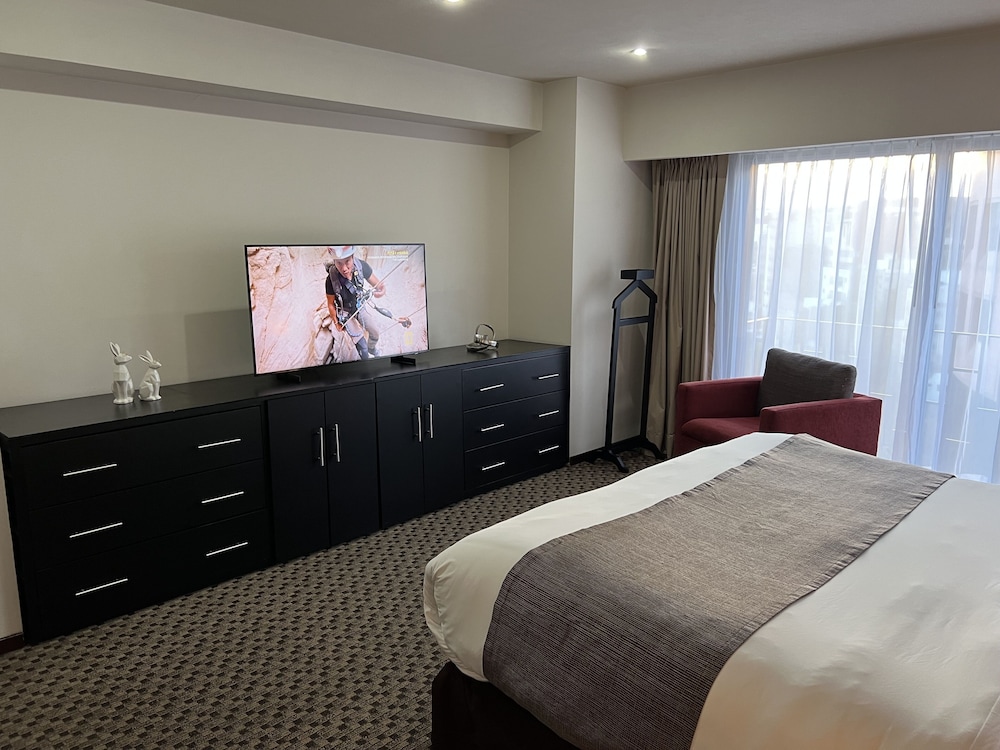 Royal Premium Family Suite, with balcony photo 2