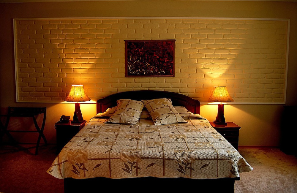 Deluxe Double or Twin Room - Photo 4