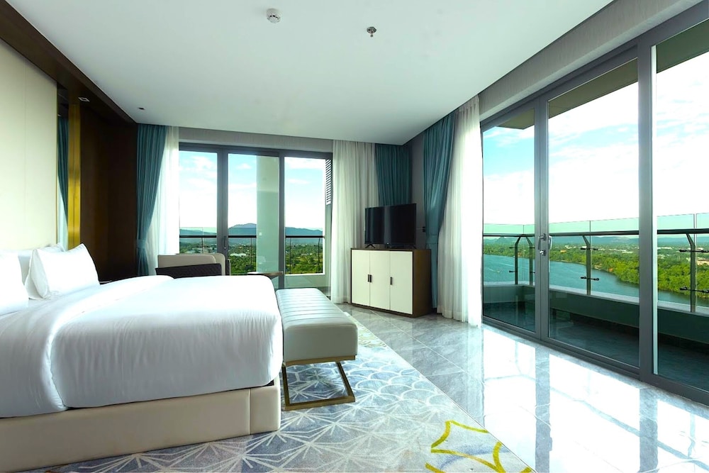 Two bedroom suite - Photo 1