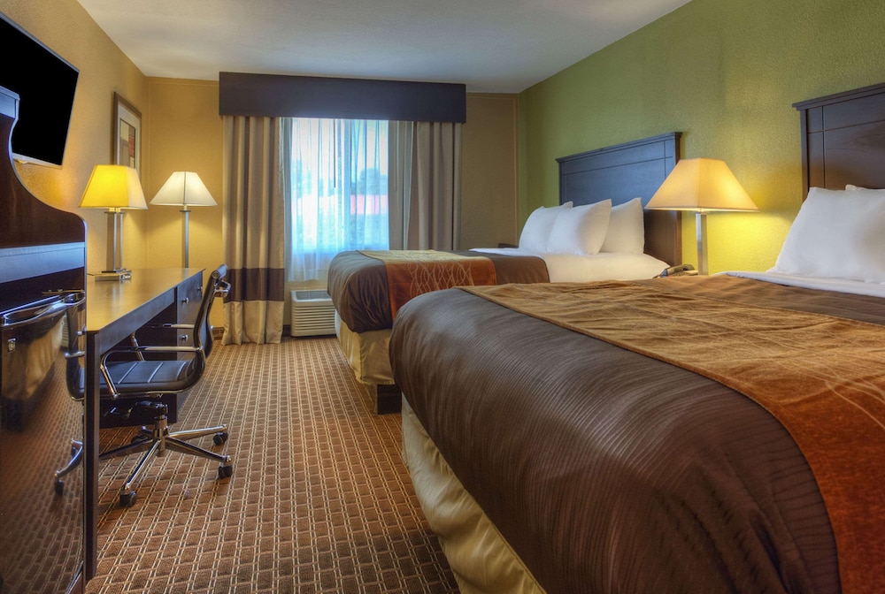Room, 2 Queen Beds, Accessible, Non Smoking photo 3