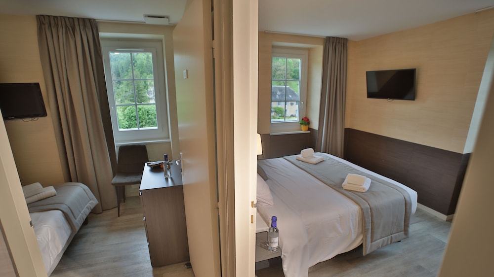 Comfort Room, 2 Bedrooms