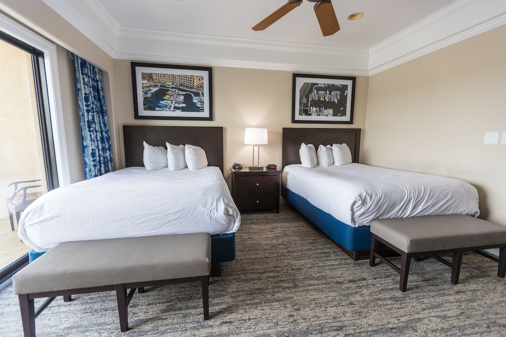 Grand Suite (Two Double Beds)