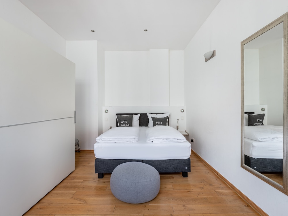 One-Bedroom Suite photo 3