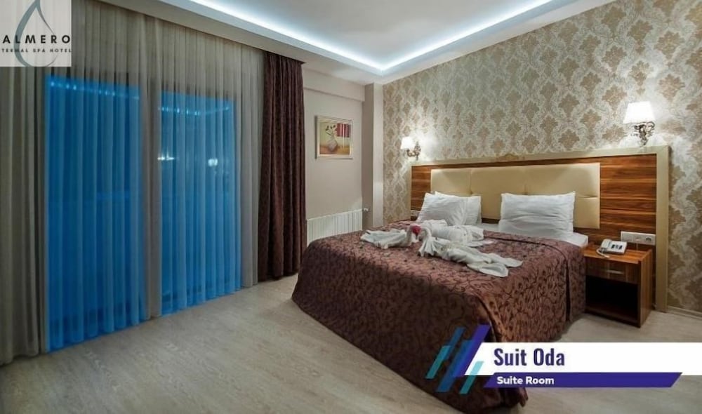 Deluxe Suite, Balcony