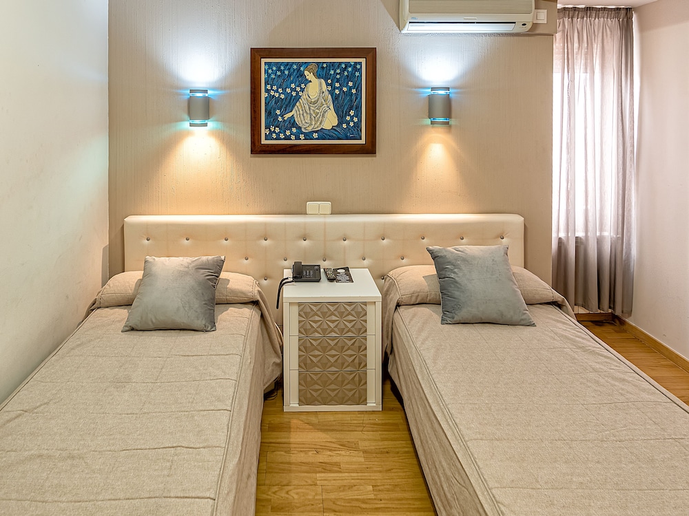 Habitación Doble Económica (2 Camas Individuales)