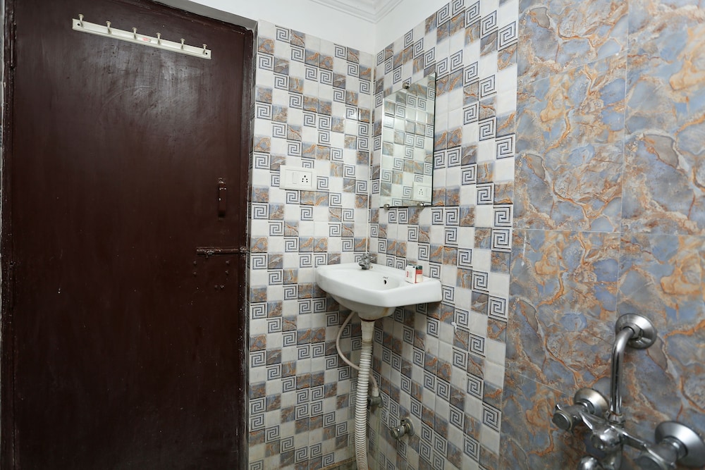 Standard Room photo 2