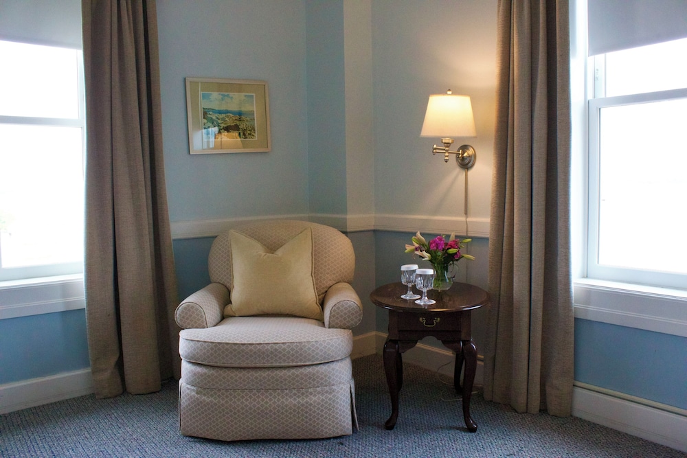 Deluxe Room, Ocean View photo 2