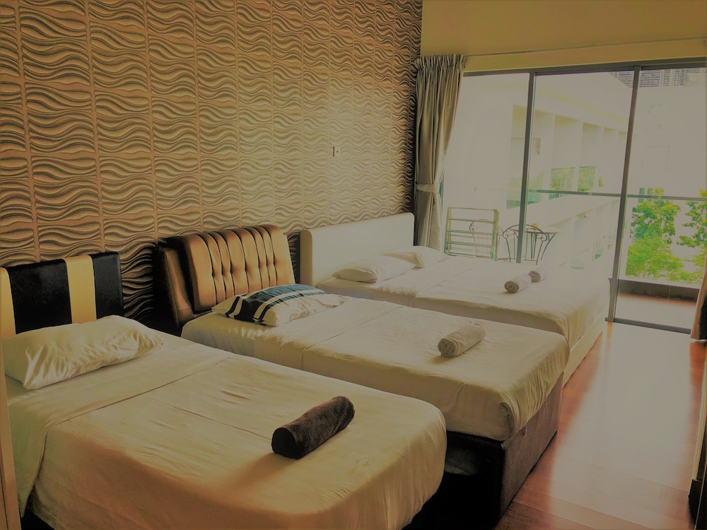 Deluxe Apartment, 2 Bedrooms, Garden View