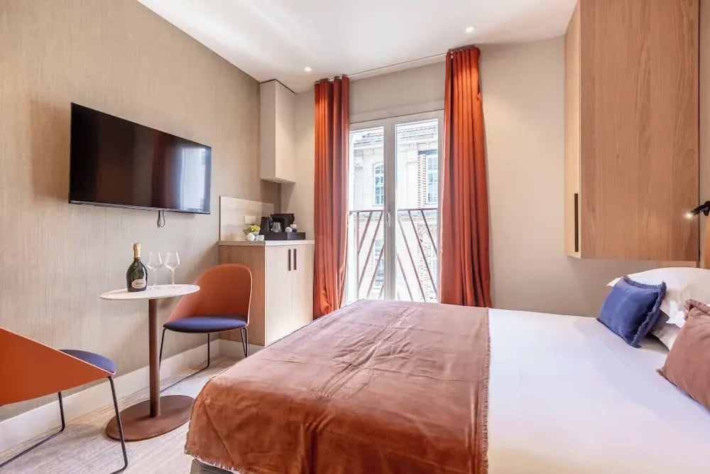 Double Room with Balcony photo 3