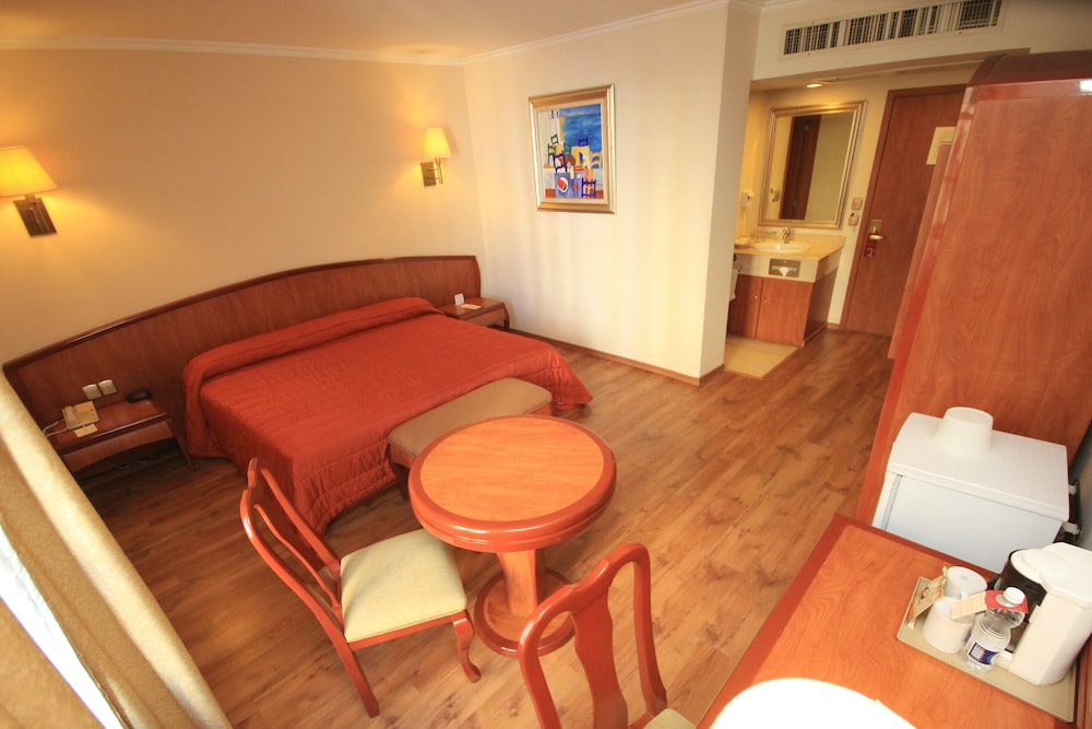 Standard Single Room - Photo 2
