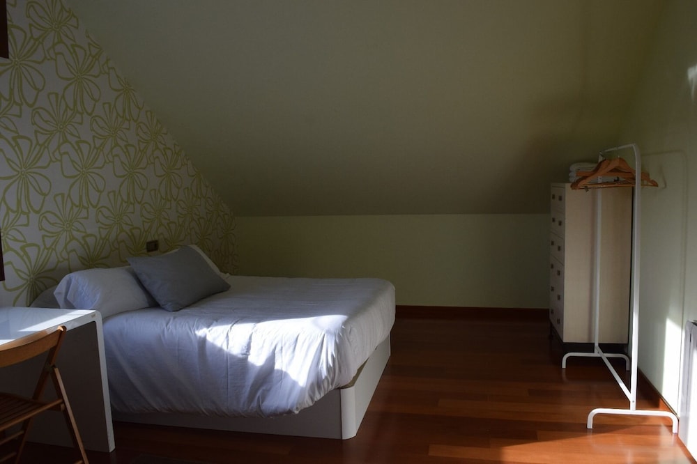 Habitación Cuádruple Deluxe, Vista Parcial al Mar