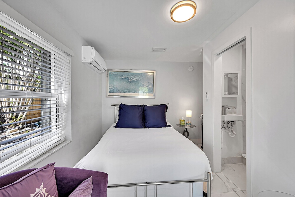 Cascade Haven - Full Bed - C1