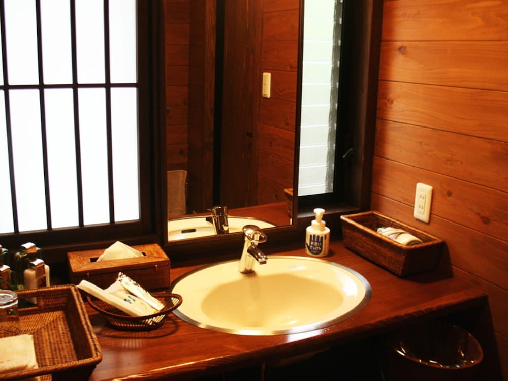 Japanese Style Room with Private Cypress Bath, Annex Building photo 3