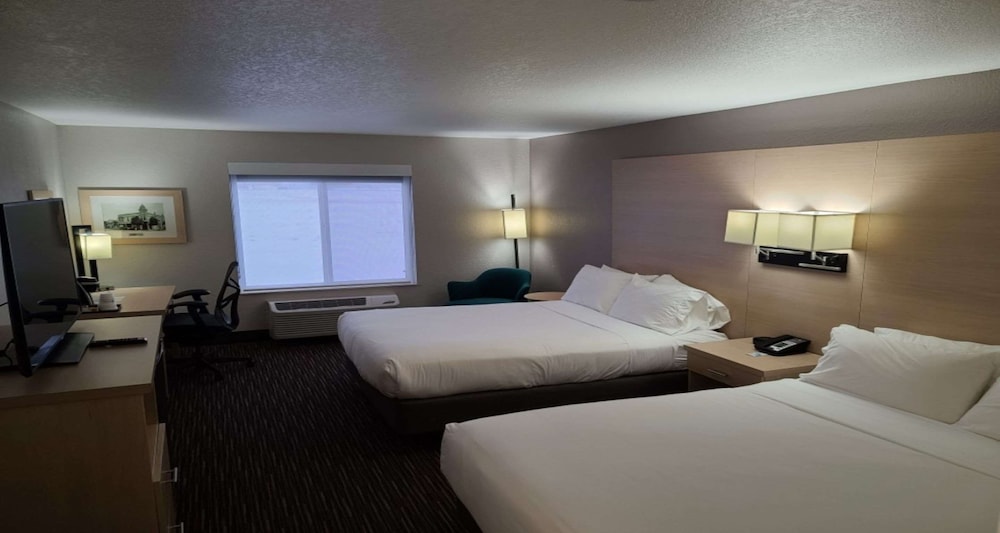 Standard Room, 2 Queen Beds, Accessible, Non Smoking photo 2