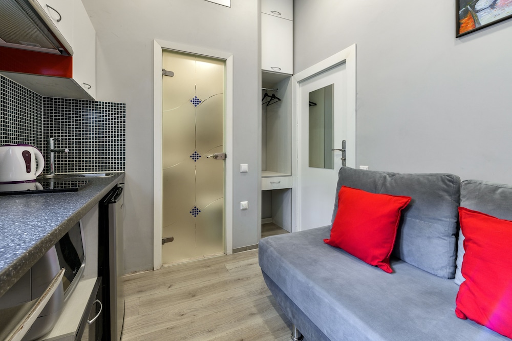 Apartment (Small)