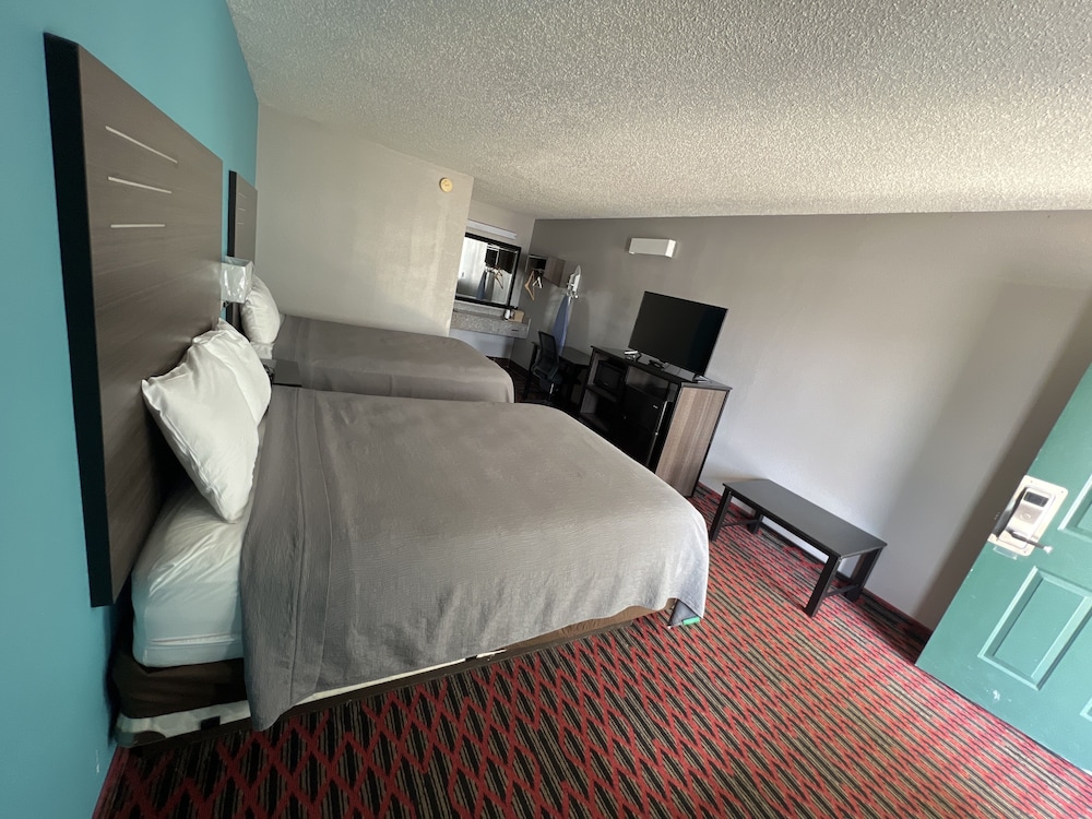 Standard Room, 2 Double Beds, Non Smoking, photo 6