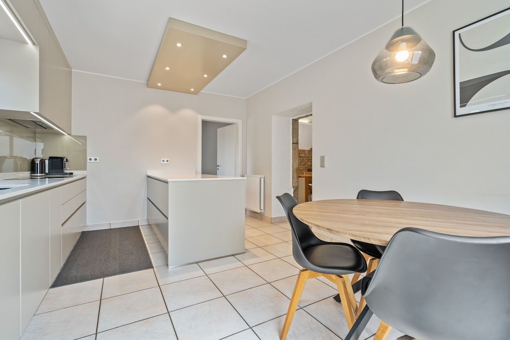 Apartment photo 3