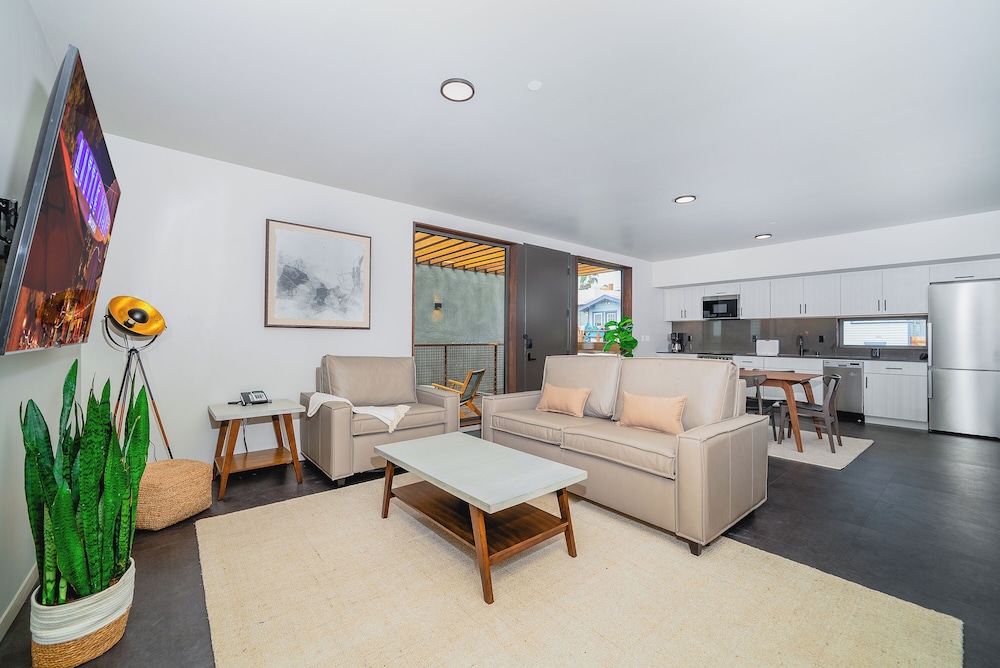 Standard Room - Photo 6