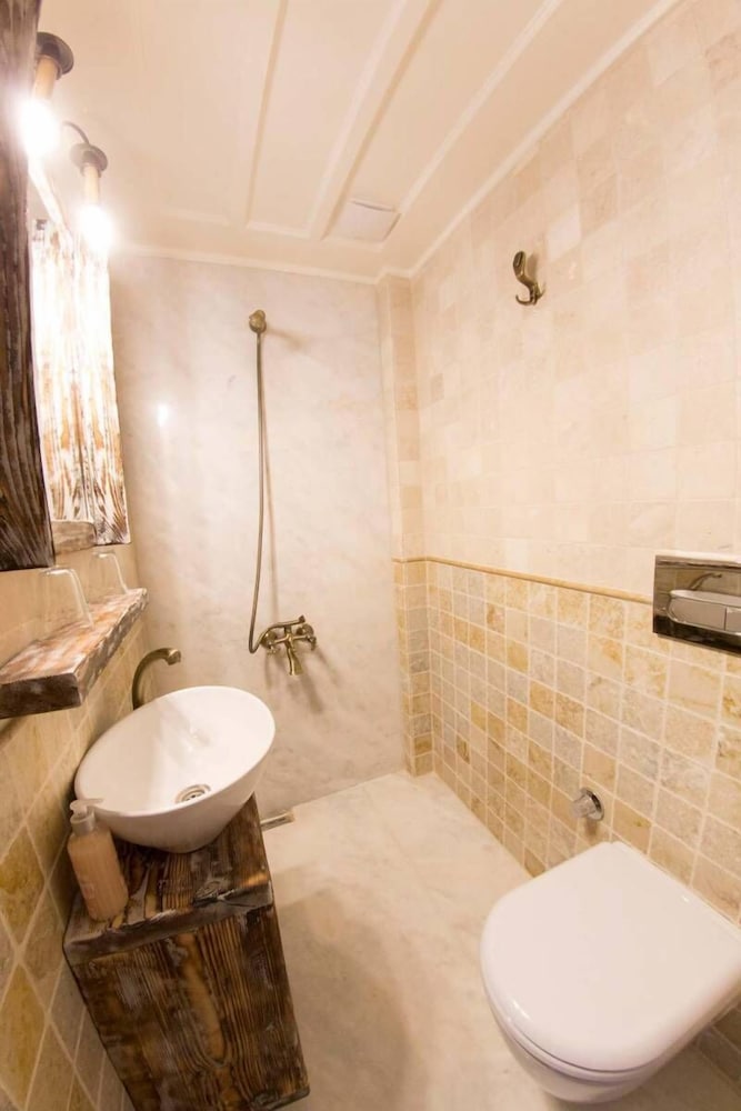 Luxury Triple Room, Garden Area photo 2