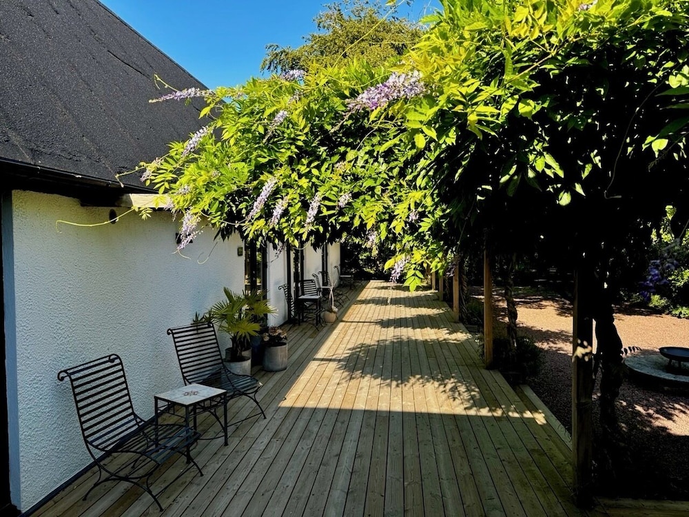 Superior Double Room, Courtyard View, Anna photo 2