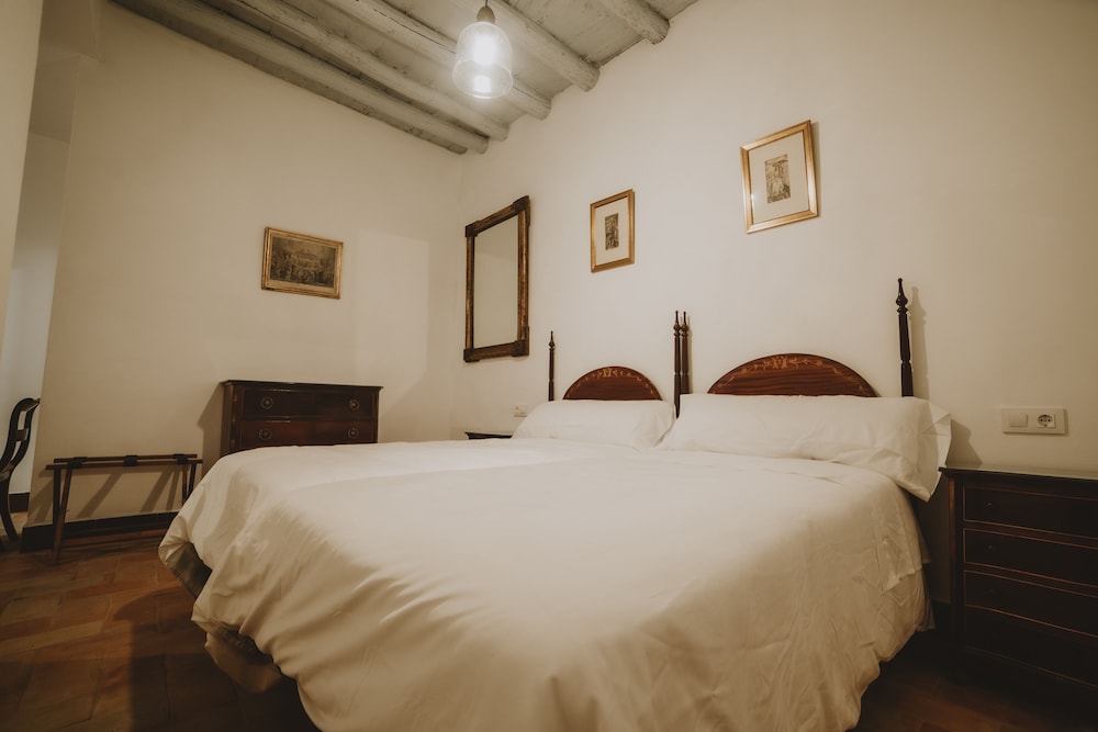 Classic Twin Room (Almeria) photo 2