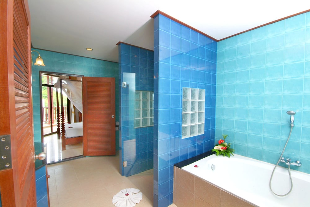 Family Room, 2 Bedrooms (Deluxe) - Photo 5