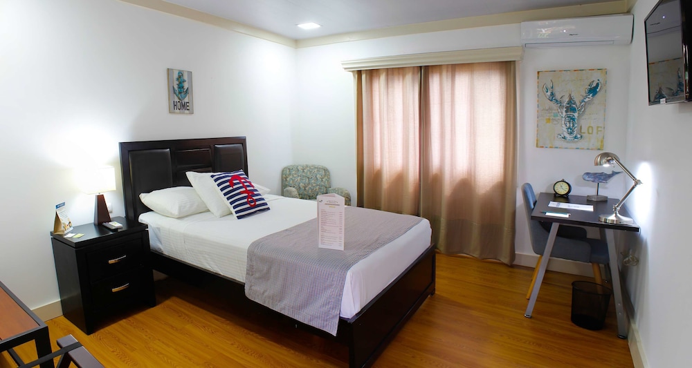 Superior Room, 1 Queen Bed photo 2