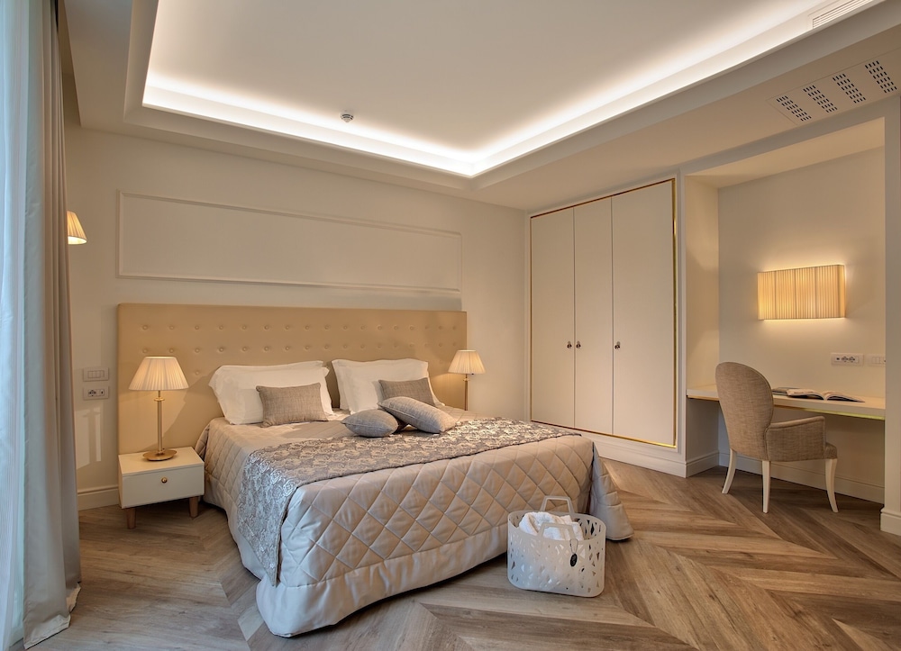 Superior Double or Twin Room - Photo 6