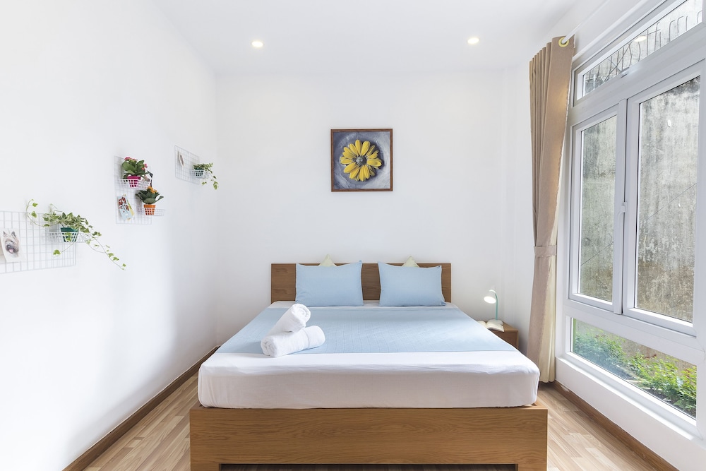 Premium Room, 1 King Bed with Sofa bed, Non Smoking, City View photo 3